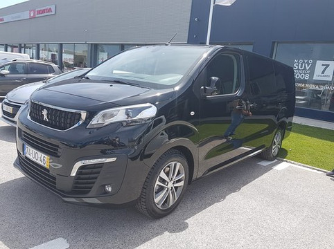 Fat Cats Transfers-阿尔布赞拉必去景点