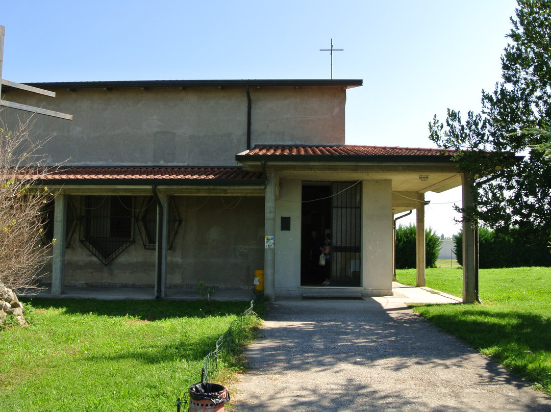 Chiesa Della Beata Vergine Di Lourdes