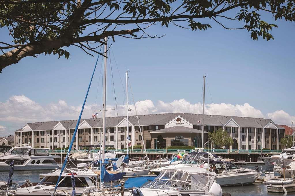 Doubletree By Hilton Racine Harbourwalk主图
