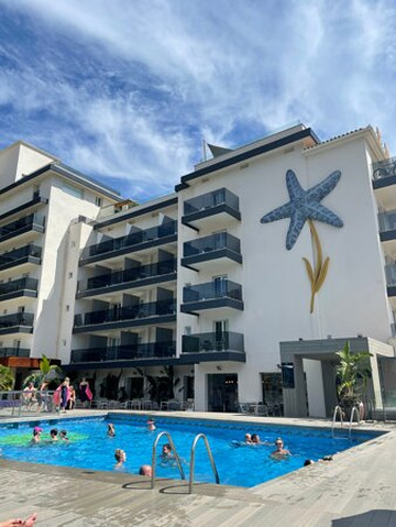 伊甸园酒店主图