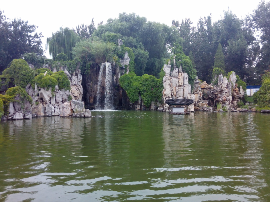 龙潭湖公园-北京市必去景点