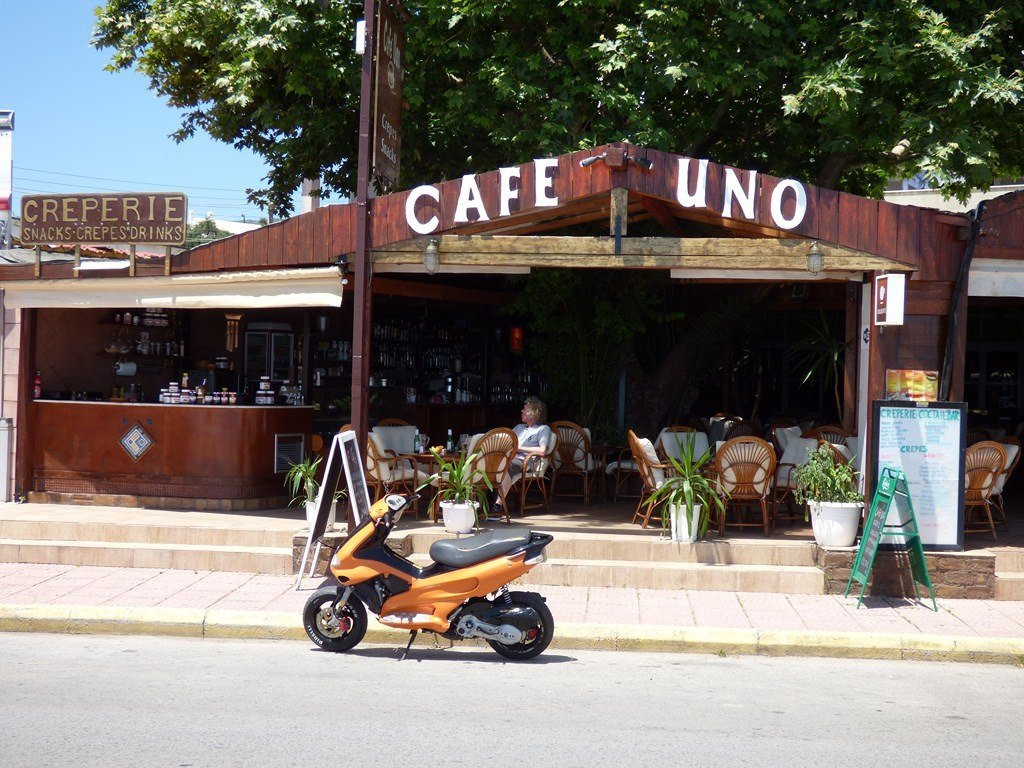 Cafe Uno