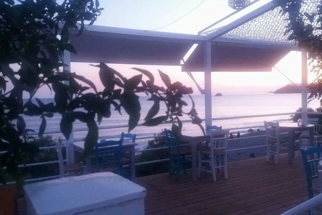 Lentas餐馆和美食-Lakuva