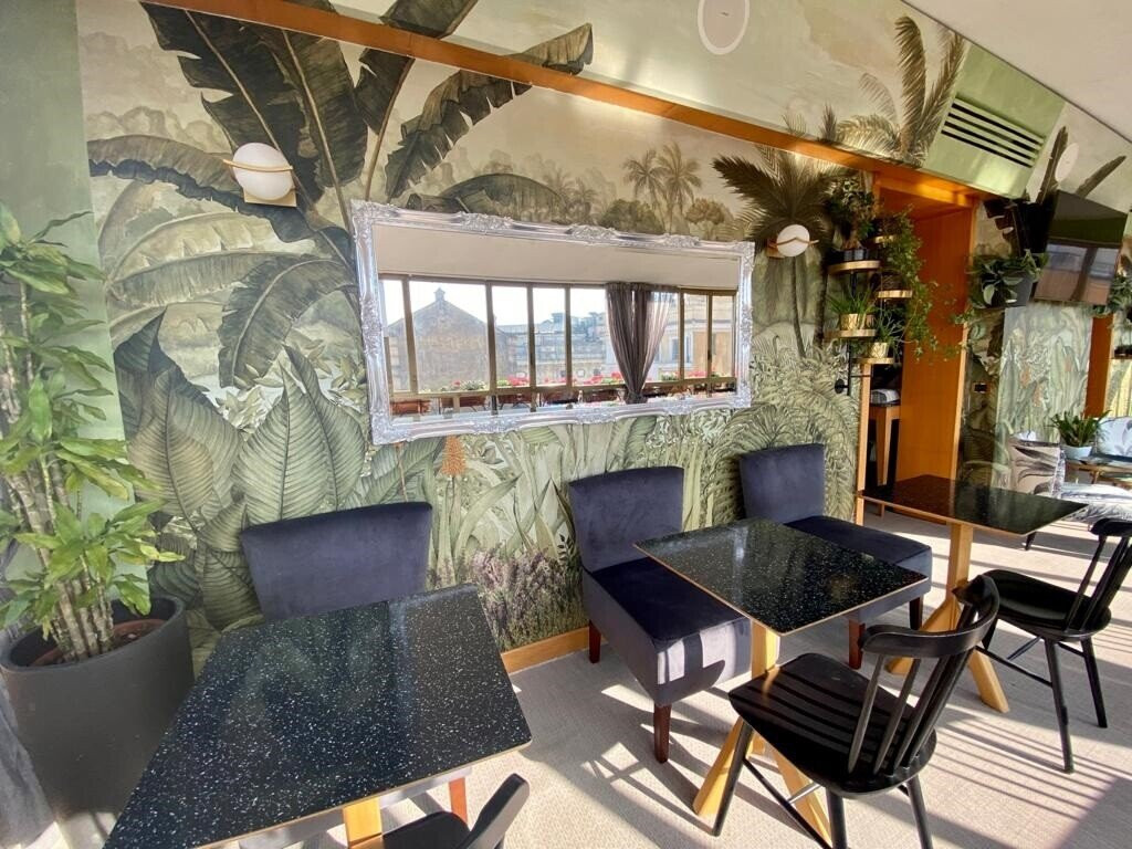 特利托尼酒店主图