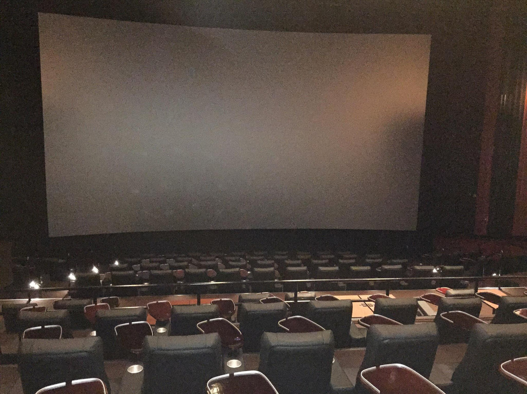 Movie Tavern Northshore-卡温顿必去景点