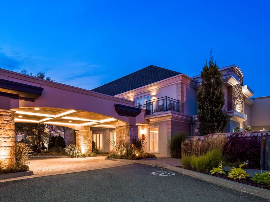 爱瑞斯特卡特贝斯特韦斯特PREMIER酒店主图