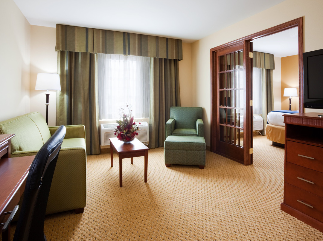 Holiday Inn Express Sheboygan-Kohler (I-43) by IHG主图