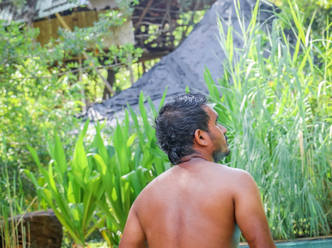 萨拉伊村酒店主图