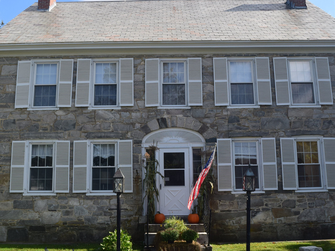 Stone House Bed And Breakfast LLC& Kettle Corn Company
