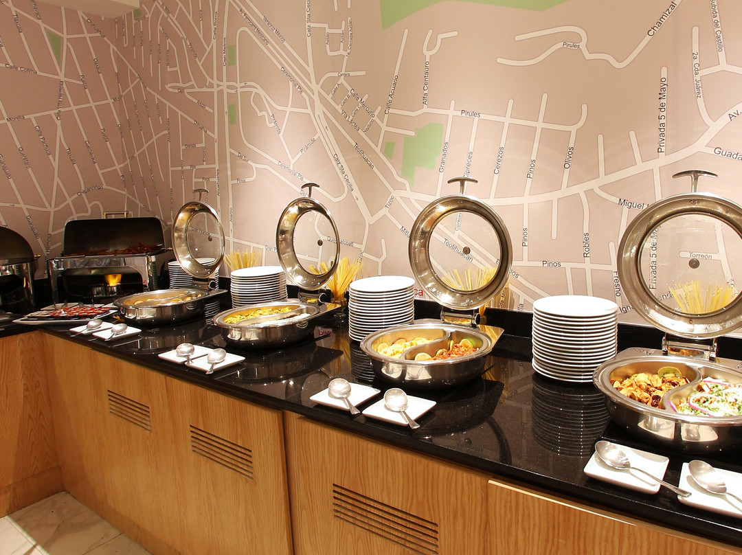 Fiesta Inn Tlalnepantla主图