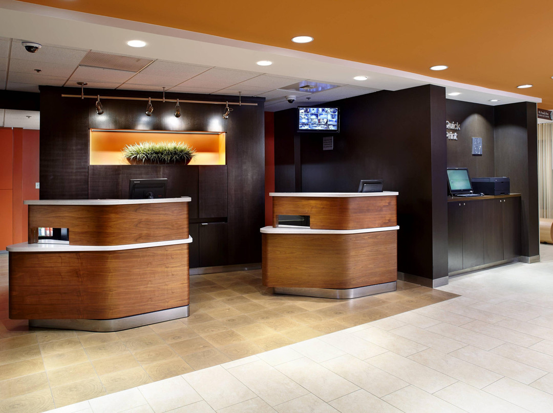 Courtyard by Marriott Detroit Brighton主图