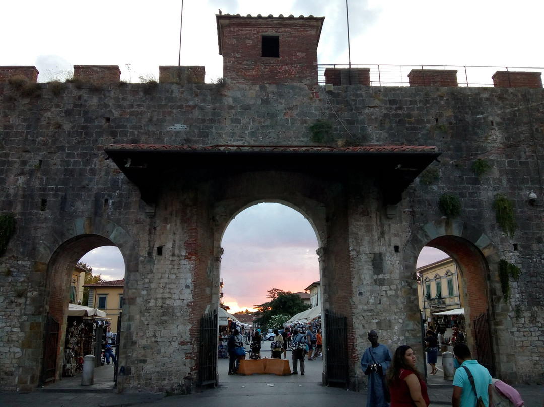 Porta Santa Maria景点图片