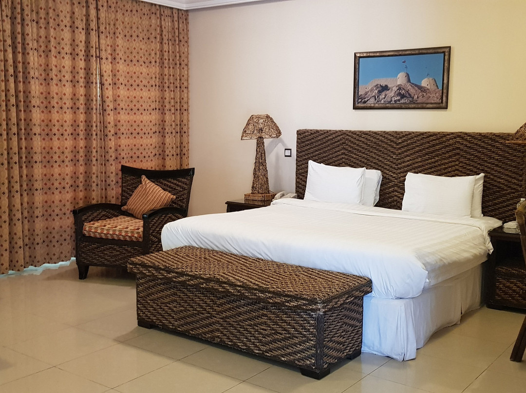 那哈达温泉度假酒店主图