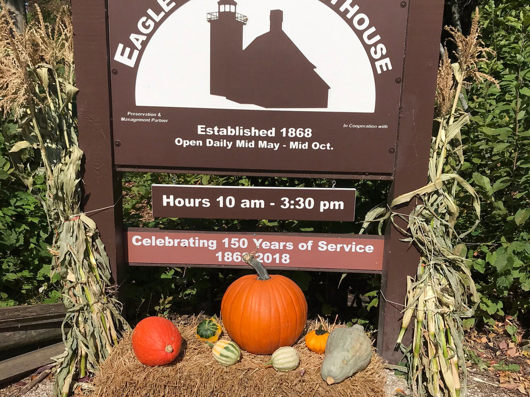 Eagle Bluff Lighthouse-Fish Creek必去景点