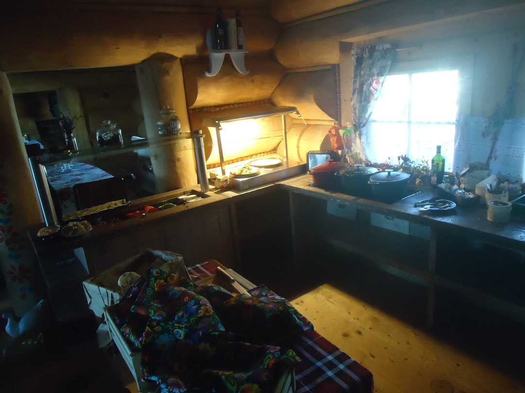 Ostoja Spokoju Pensjonat, Karczma, Domki