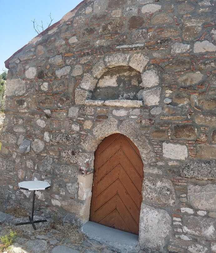 Agios Giorgios o Vardas-Apolakkia必去景点