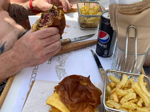 Bedroom Beach Club-晴滩必去景点