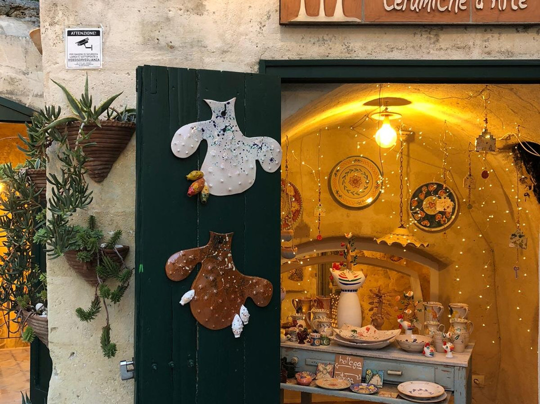 Maria Bruna Festa Ceramiche d'Arte-马泰拉必去景点
