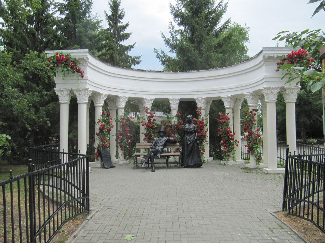 A. Pushkin City Garden-车里雅宾斯克必去景点