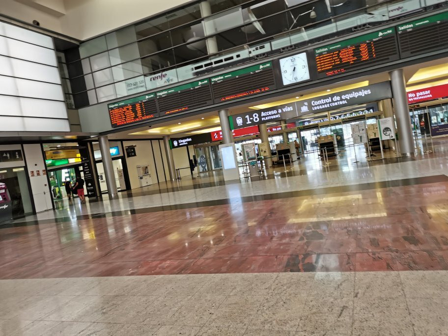 Vialia Centro Comercial景点图片