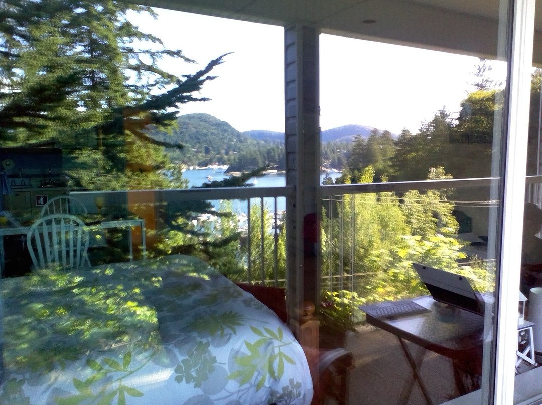 Madeira Park Bed and Breakfast主图