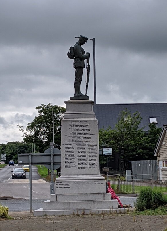 Newmains War Memorial-Newmains必去景点