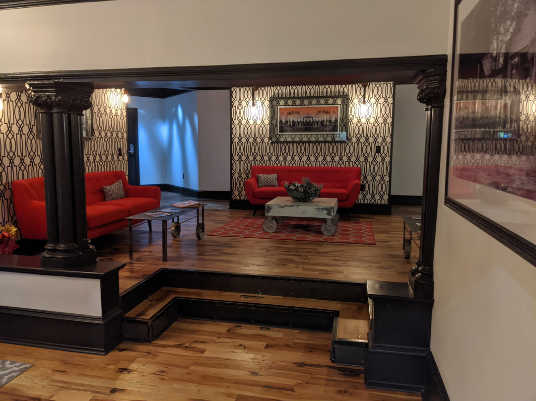 City Hall Grand Hotel主图