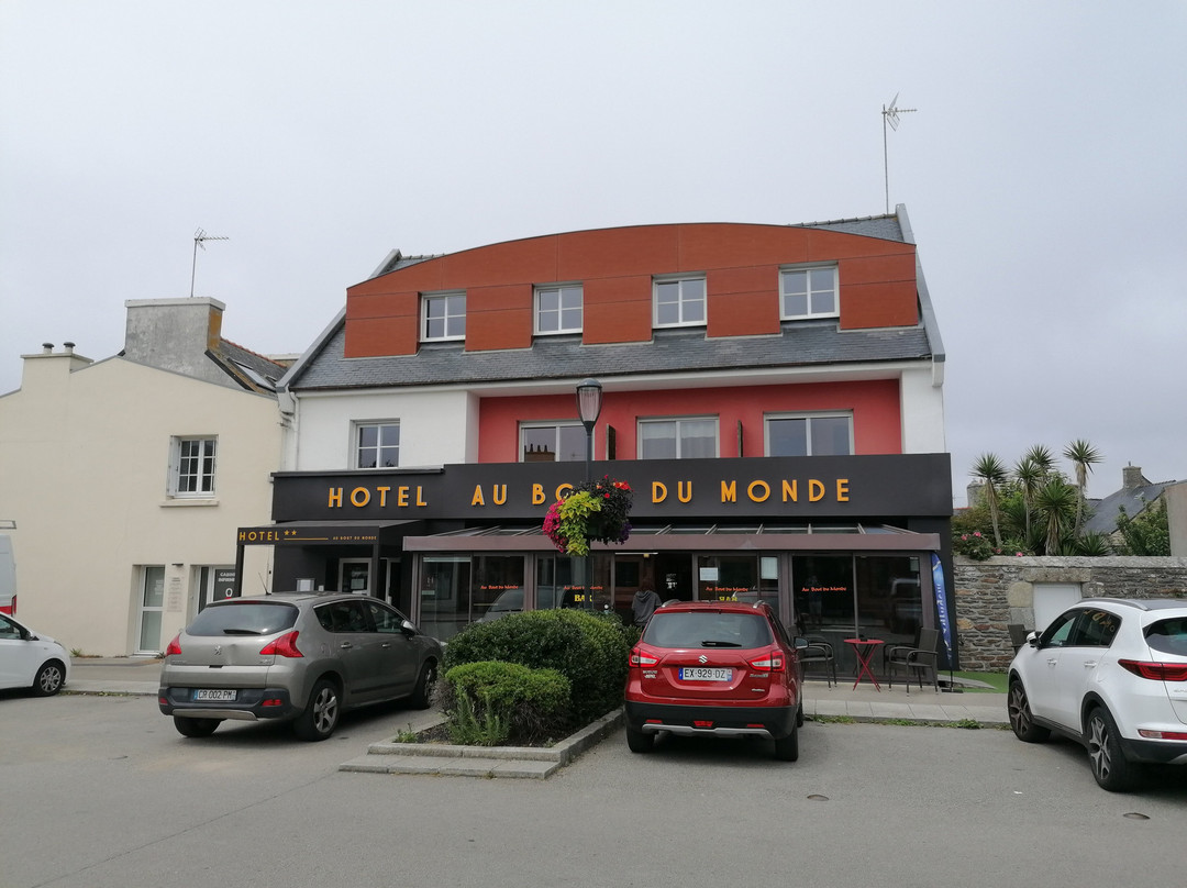 世界尽头酒店主图