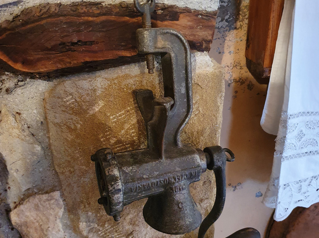 Linos Museum-Solomos必去景点