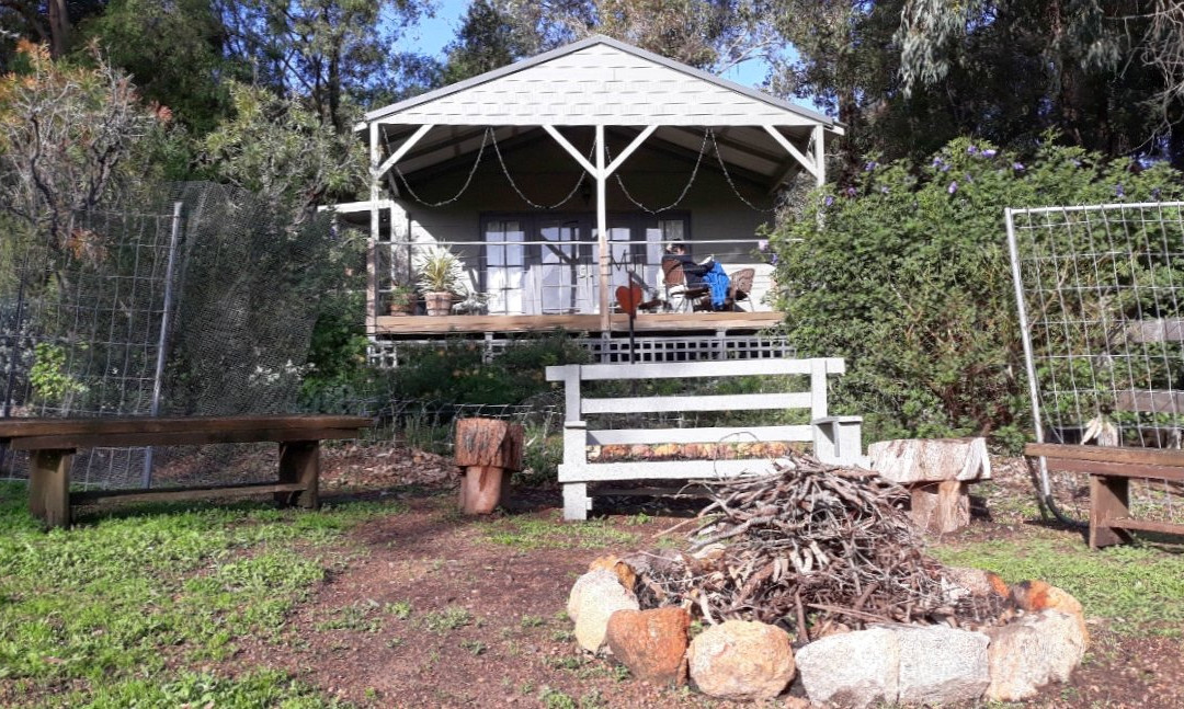 Whispering Pines B&B主图