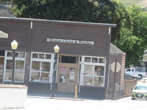 Mission Clocks & Watches-San Juan Bautista必去景点