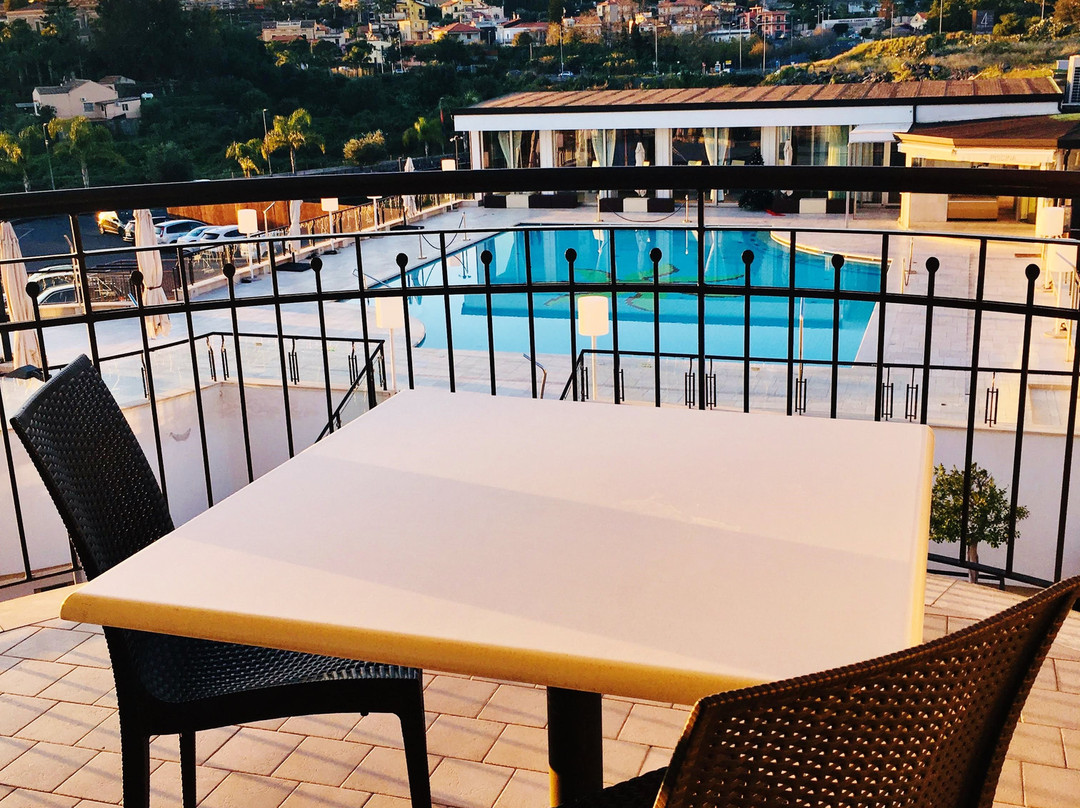 4 Spa Resort Hotel主图