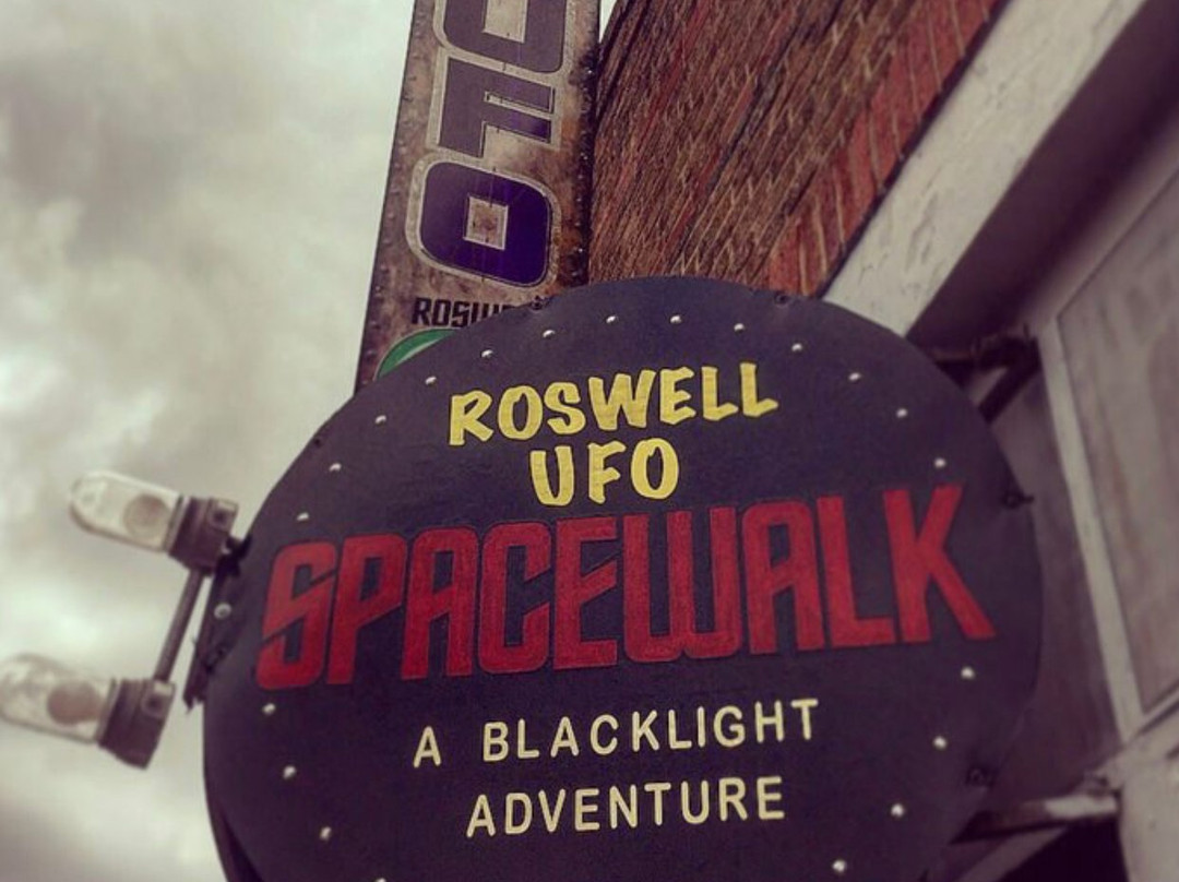 Roswell UFO Spacewalk景点图片