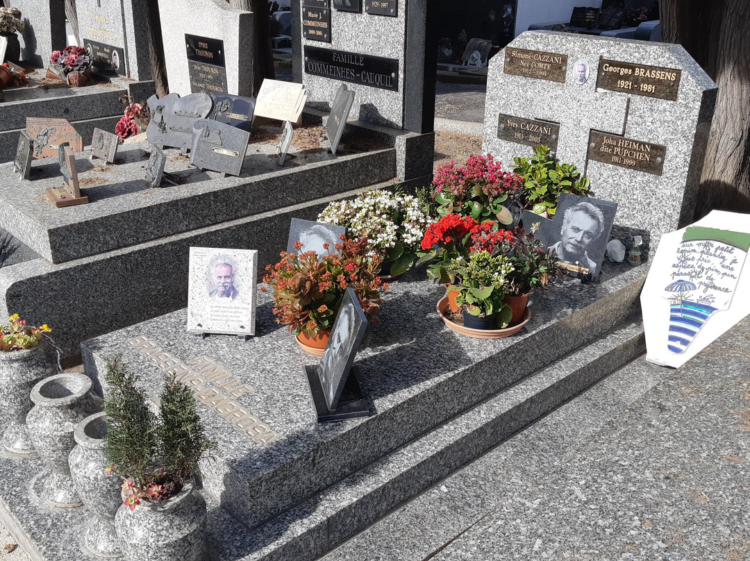Cimetière le Py-赛特必去景点