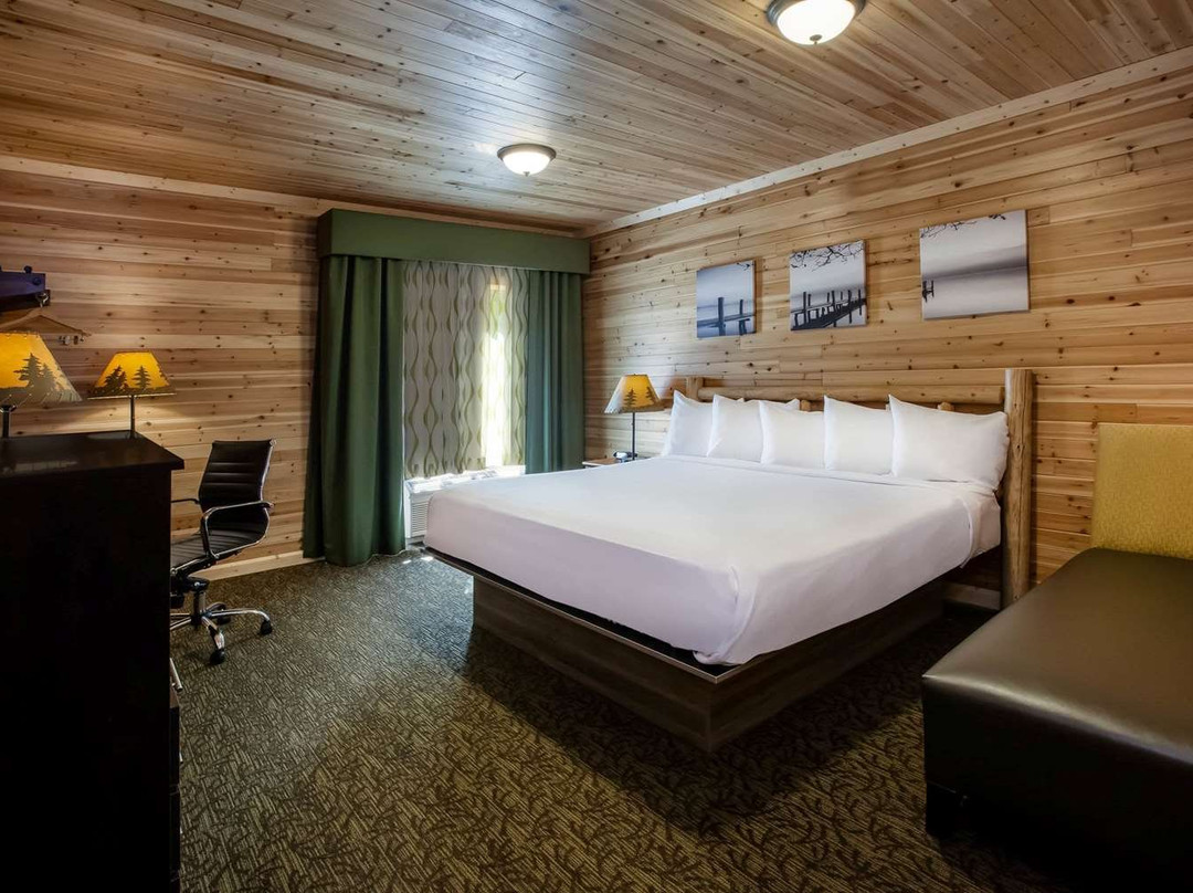 Days Inn by Wyndham Cadillac主图