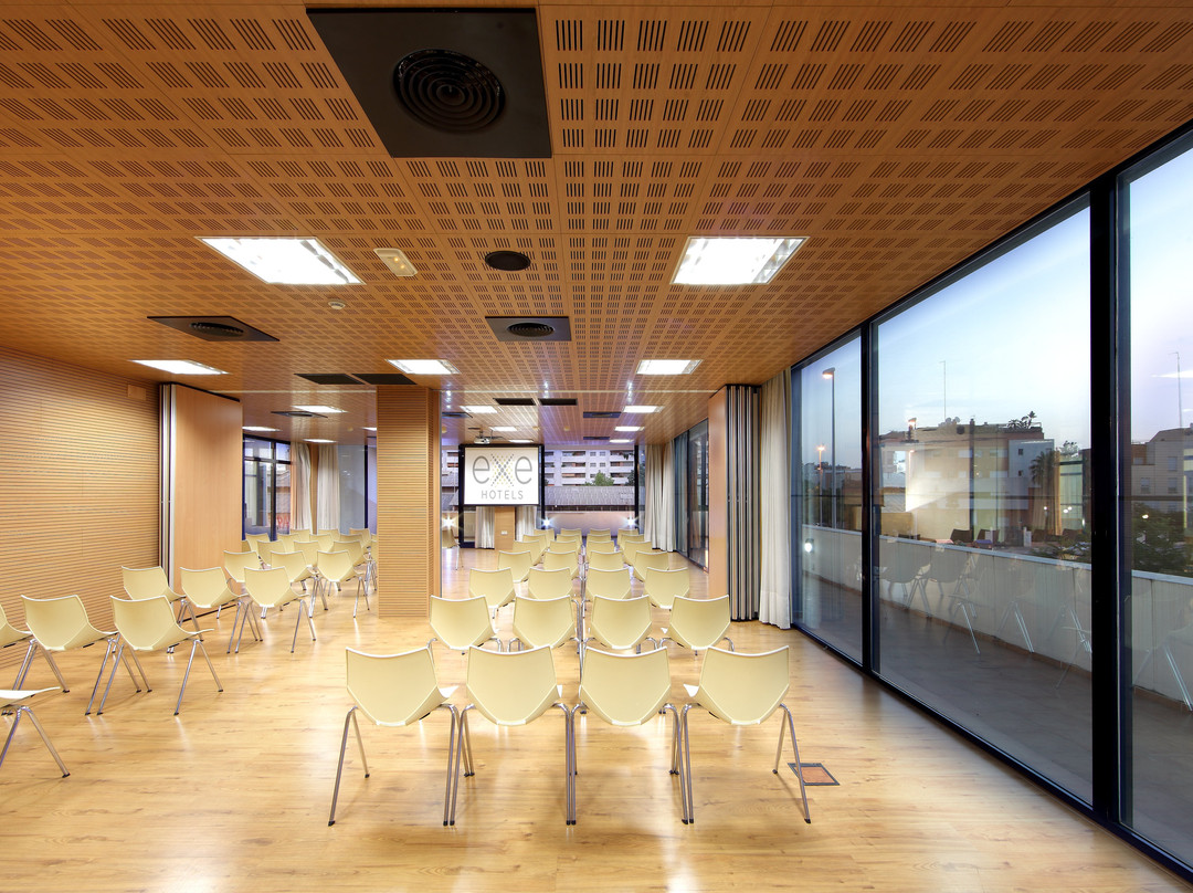 塞维利亚帕梅拉酒店主图