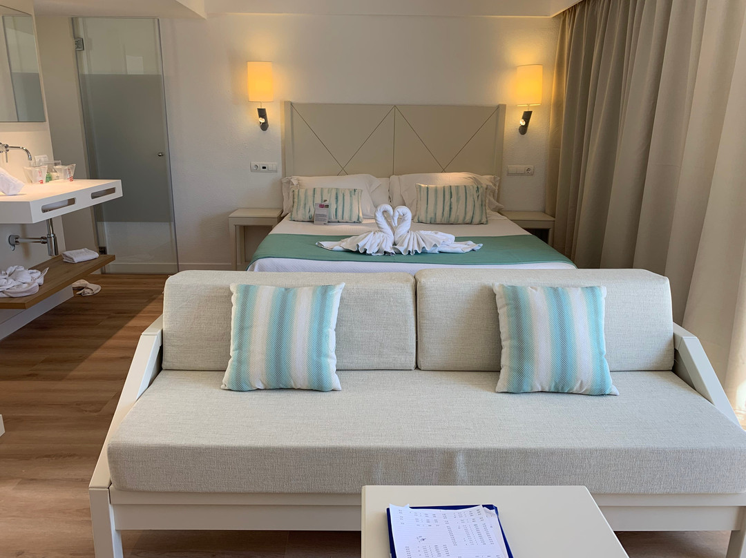 Blau Punta Reina Junior Suites主图