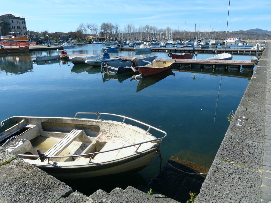 Porto Turistico-Capodimonte必去景点
