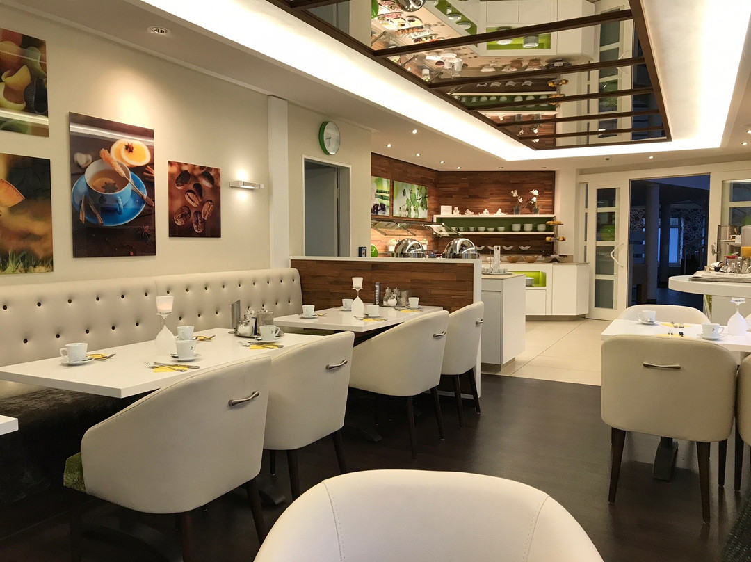 莱茵城市俱乐部酒店主图