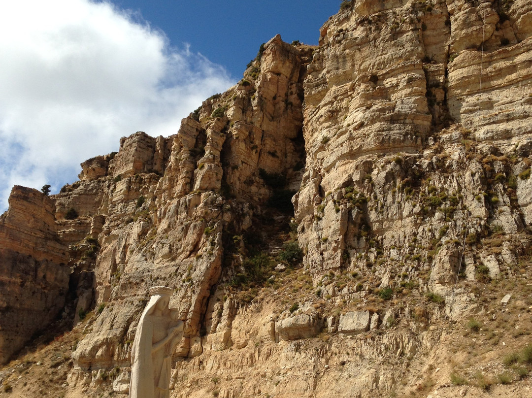 Hiking the Peaks of Laqlouq & Akoura with Green Steps-Aayoun El Aalaq Laqlouq必去景点