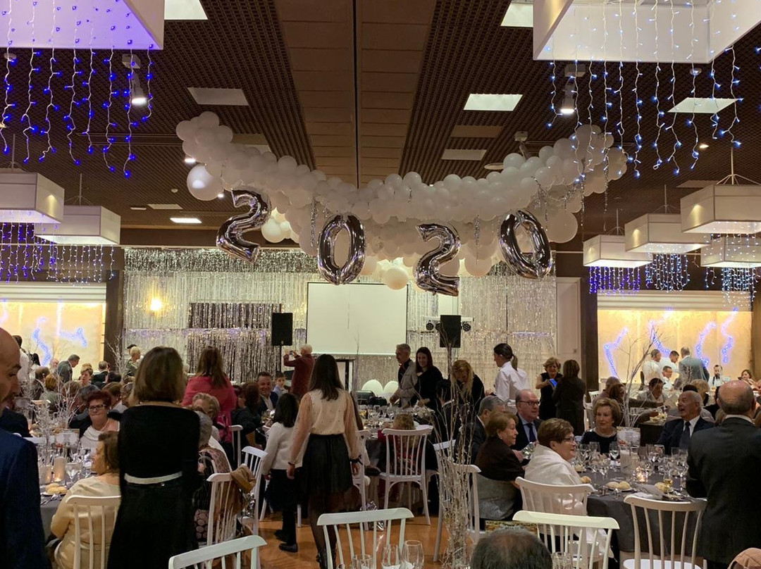 阿瓦德斯贝纳卡松酒店主图