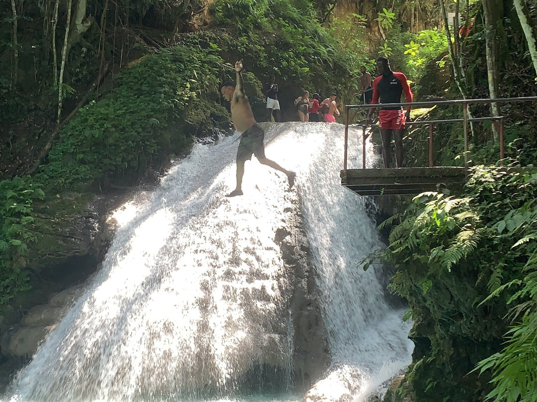 Tour Jamaica Today-奥乔里奥斯必去景点