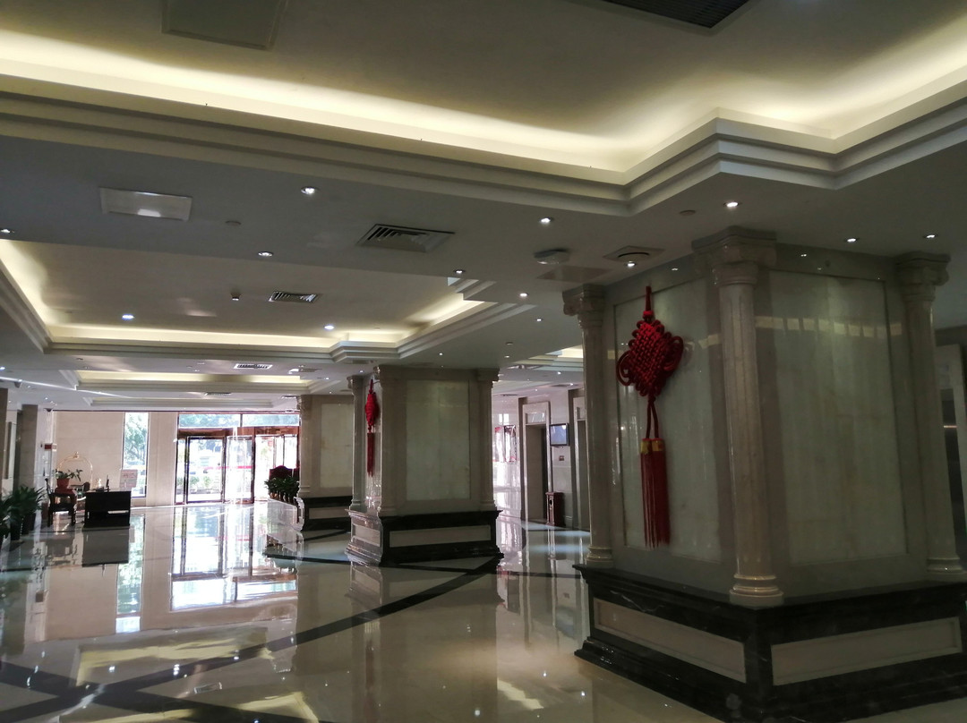 曼哈顿酒店 主图