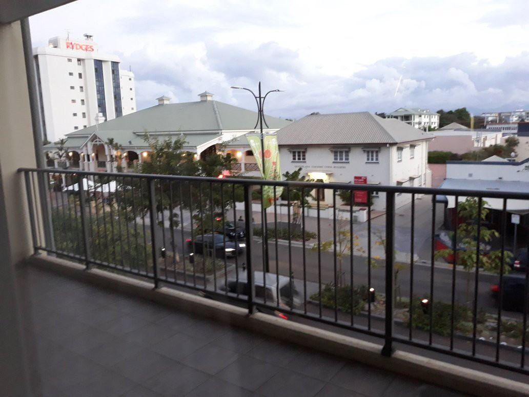 汤斯维尔大酒店主图