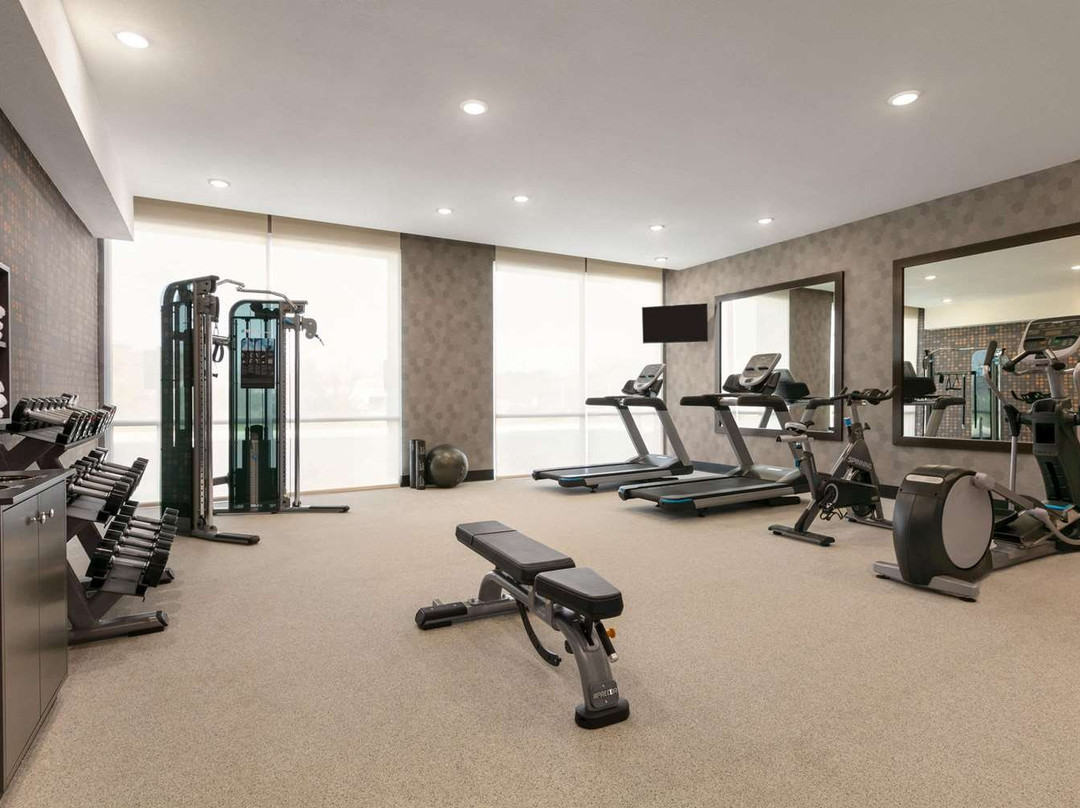 克利奇站北拉昆塔温德姆套房酒店主图