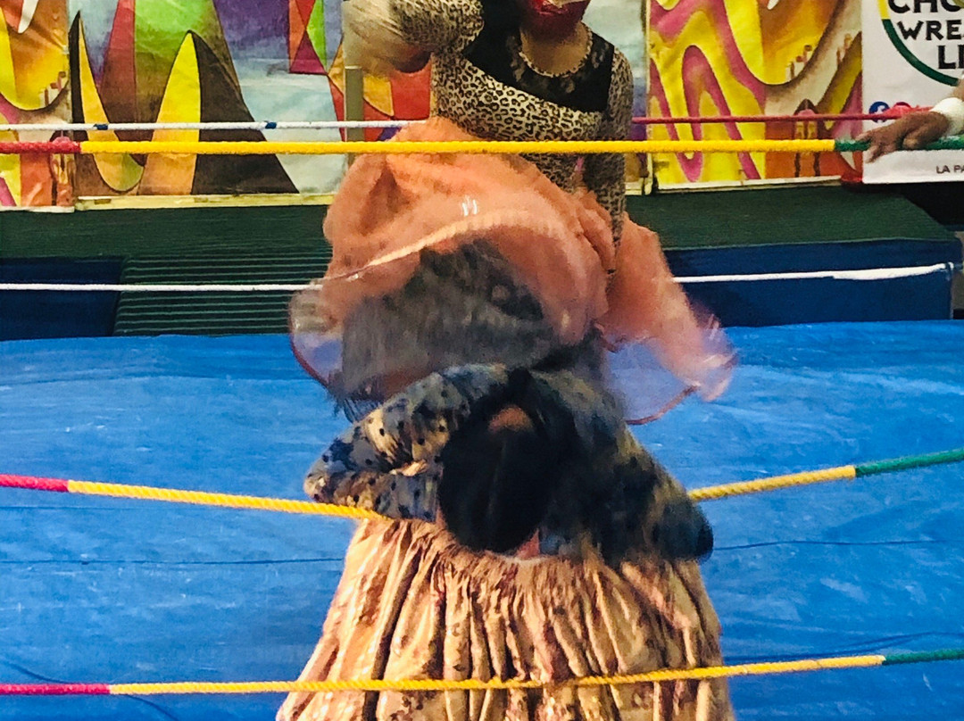 Cholitas Wrestling-拉巴斯必去景点