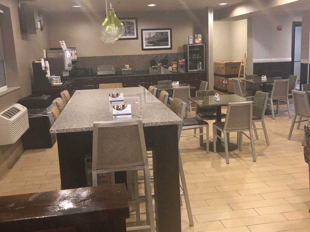 德斯普兰斯贝斯特韦斯特酒店主图