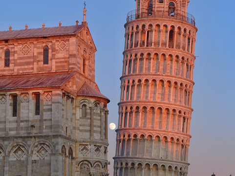 TuscanyBUScom-里窝那必去景点