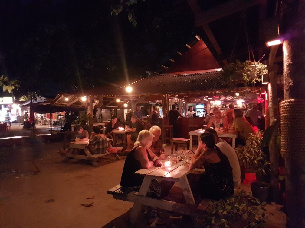 Au Chong Beach Bar Cafe-珍南海滩必去景点