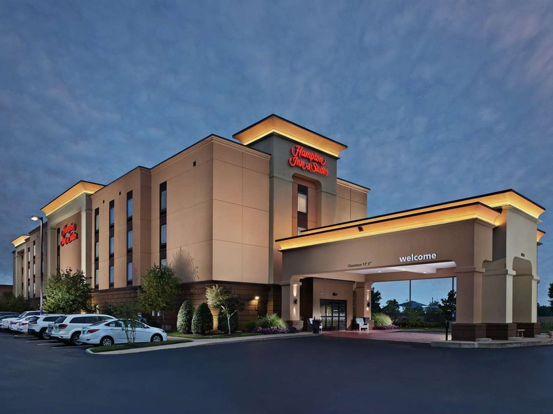 米林顿希尔顿恒庭旅馆&套房酒店主图